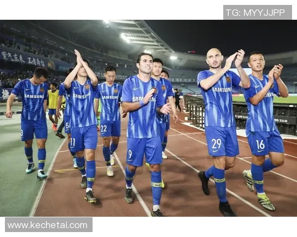 江苏苏宁与辽宁宏远激战正酣球迷期待精彩对决与精彩表现